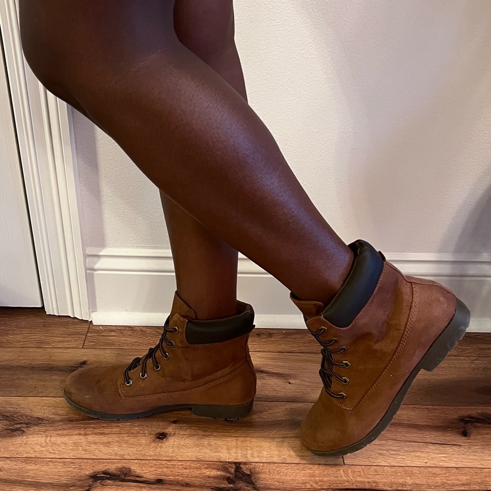Brown Light Weight Boots